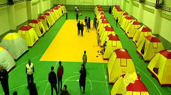 آماده باش اماکن ورزشی خوی به‌‌منظور اسکان زلزله زدگان 