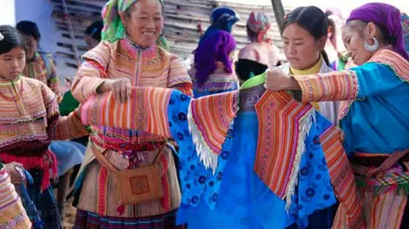 لباس های زیبا از زنان اقوام مختلف در جهان +تصاویر 