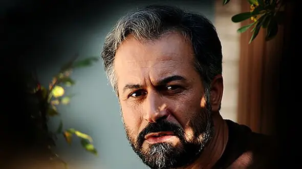 عاشقانه های جذاب دانیال حکیمی، محسن سریال فاصله ها و همسر جوان و چشم رنگی‌اش در یک کافه شیک/ ایشالا به پای هم پیر بشین+عکس