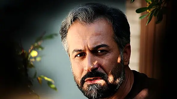 عاشقانه های جذاب دانیال حکیمی، محسن سریال فاصله ها و همسر جوان و چشم رنگی‌اش در یک کافه شیک/ ایشالا به پای هم پیر بشین+عکس