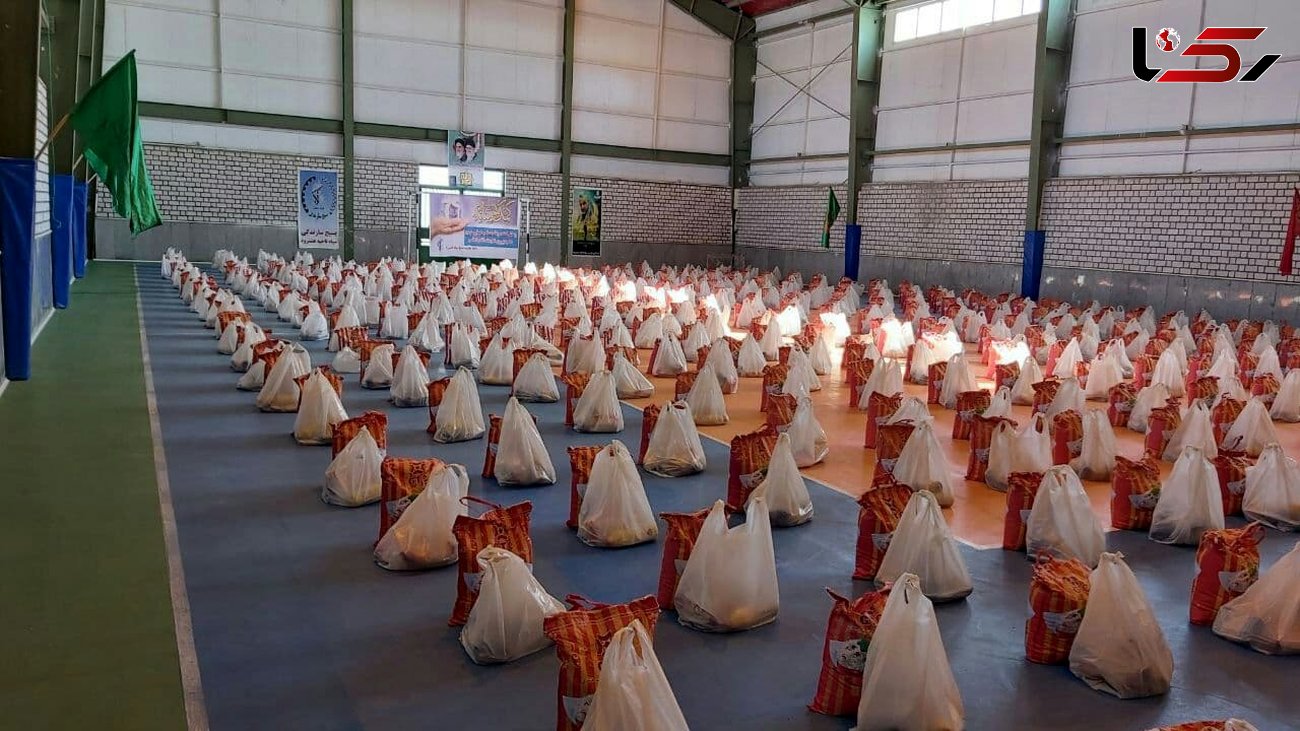 در نخستین روز از دهه مبارک فجر ۷۰۰ بسته معیشتی برای خانواده های آسیب دیده از کرونا در هشترود