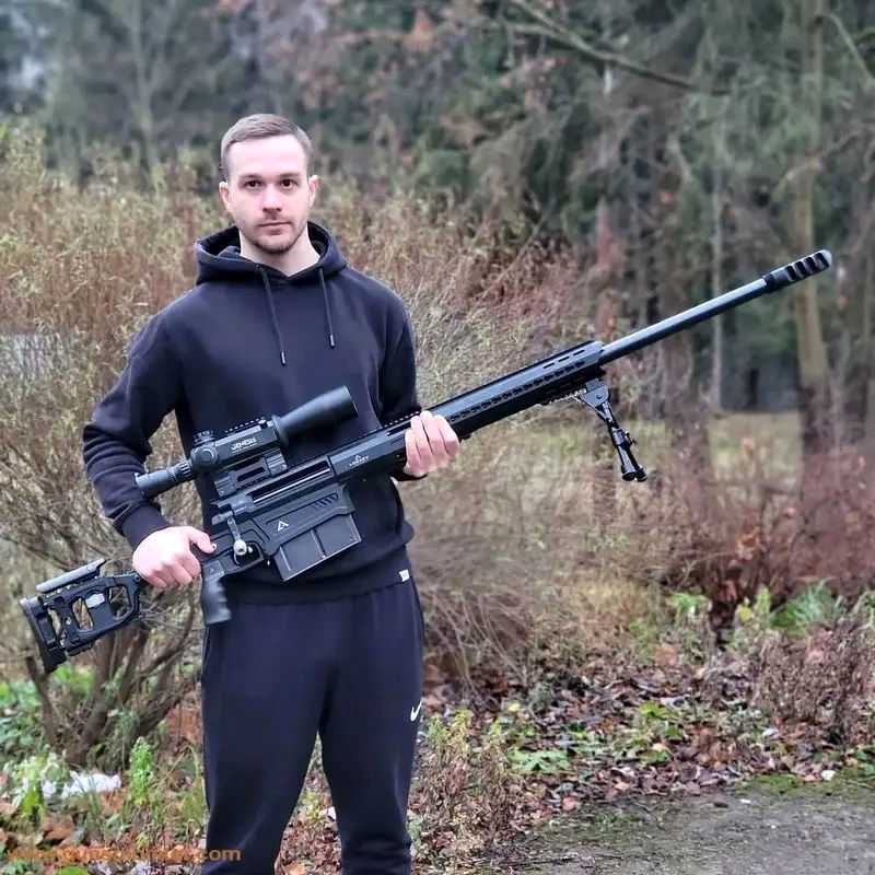 Russia Unveils-Sniper5