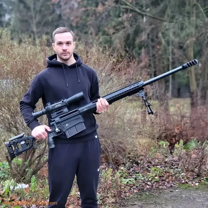Russia Unveils-Sniper5