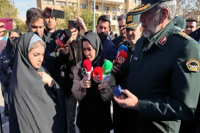 فیلم / سردار محمدیان به دزد گوشواره یک زن : با ناموس مردم چیکار کردی...