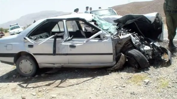 حادثه خونین در اتوبان قم/  2 کشته و 4 مصدوم در تصادف پژو و ساینا