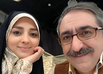 رونمایی خانم مجری از موتور باکلاسش/‌ ابتکار خوشگل ستاره سادات قطبی و همسرش برای دور زدن شلوغی های تهران+عکس