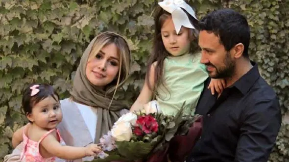  شاهرخ استخری کیست؟