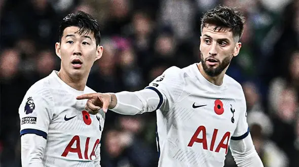 شوخی دردسرساز با هم تیمی کره ای / محرومیت 7 جلسه ای برای بازیکن لیگ برتری