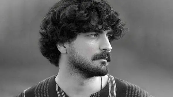 فیلم/ آواز احساسی و باشکوه عرفان طهماسبی در کنسرتش /تا گفت با این که دلگیرم ازت جمعیت یکصدا خوندن بقیشو