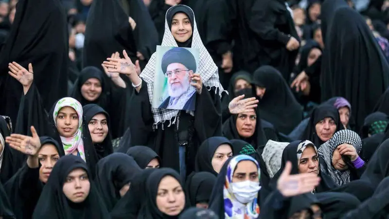  حضرت آیت الله خامنه ای ، رهبر معظم انقلاب اسلامی امروز( چهارشنبه ) در مراسم سی و ششمین سالگرد ارتحال امام خمینی (ره) بنیانگذار جمهوری اسلامی ایران 