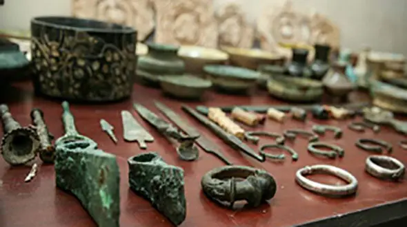 گنج هخامنشی در خانه یک شهرکردی+ عکس