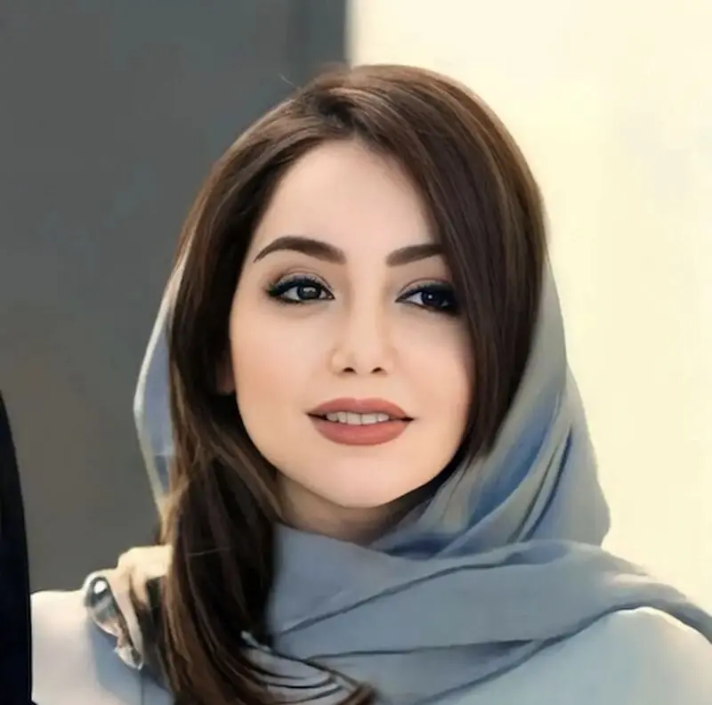 نازنین بیاتی