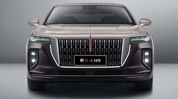 یک هونگچی در راه بازار خودرو/ عکس