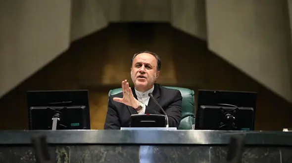 حاجی‌بابایی: بانک‌ها در اعطای تسهیلات با مردم همراهی نمی‌کنند