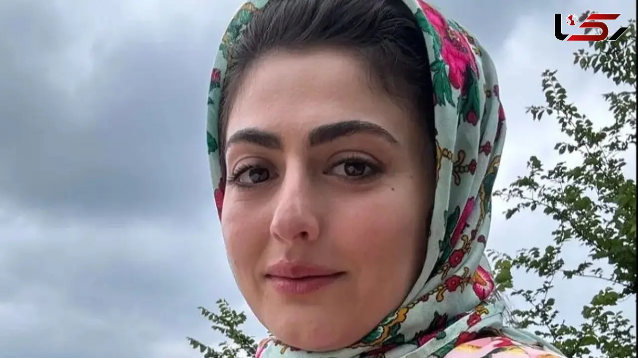 عکس/ سفر زمان/ چهرۀ «انیس» (سریال سوجان) در جلسۀ دفاع از پایان نامه اش