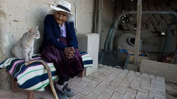 پیرترین انسان زنده روی زمین‎ + عکس