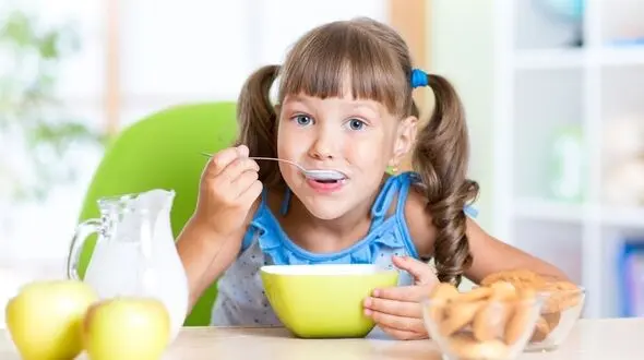 نخوردن صبحانه چه بلایی سر دانش آموزان می آورد؟