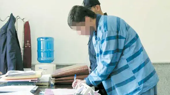 پسری پدرش را زنده زنده در آتش سوزاند