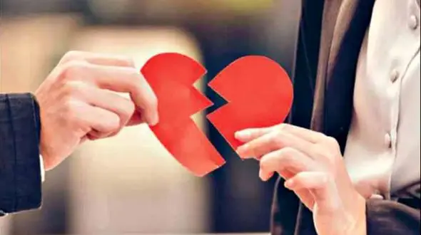 بـوی عطـرزنـانه خیانت داماد را فاش کرد! / زن جوان به پلیس پناه برد1