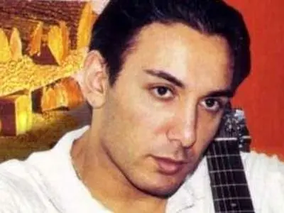 دانلود آهنگ شادمهر عقیلی / به نام دل من از غمت جدا نبوده