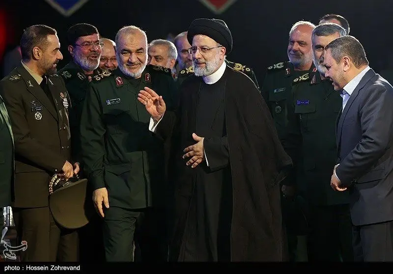 مراسم رونمایی از ابر موشک بالستیک هایپرسونیک «فتاح» با حضور آیت الله سید ابراهیم رئیسی ، رئیس جمهور و سردار سلامی فرمانده سپاه و سردار حاجی زاده فرمانده نیروی هوافضای سپاه پاسداران	 	