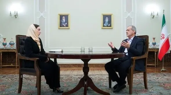 پزشکیان:  به برادران و خواهران‌مان در جمهوری آذربایجان عشق می‌ورزیم/ ایران را سرزمین دوم آذری‌ها می‌دانیم