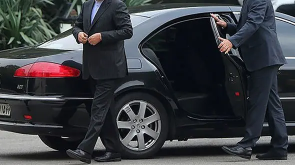 بلاتکلیفی 900 راننده استیجاری نهادهای دولتی / چشم انتظار اجرای کامل قانون خدمات رسانی به ایثارگران و تبدیل وضعیت شغلی