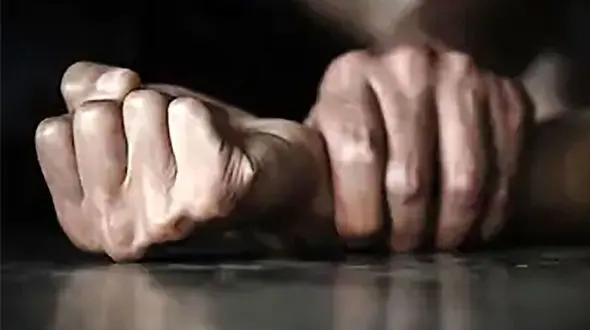 زن 25 ساله متهم به آزار سیاه پسر بچه 11 ساله شد