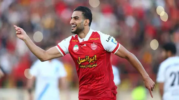پیکان 1 – 3 پرسپولیس/ بازگشت سرخ ها به صدر با هت تریک شهاب زاهدی