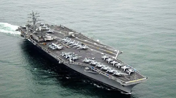 فرار ناو آمریکایی از ترس نیروهای دریایی سپاه در عمان