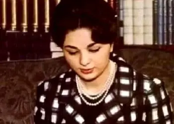 سفر به ایام قدیم؛ کارت عروسی با طراحی افراط و تفریط ملکه از خود مچکر محمدرضا پهلوی