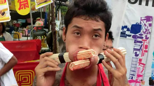 جشنواره دیوانه ها برگزار شد+16+تصاویر هولناک