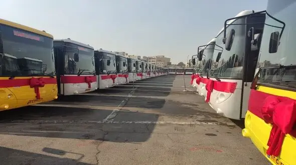 110 دستگاه اتوبوس جدید به ناوگان اتوبوسرانی تهران اضافه شد / زاکانی: 3600 دستگاه اتوبوس با تهاتر نفت وارد کشور می شود + فیلم و عکس 