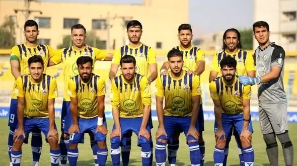 عضو باشگاه نفت مسجدسلیمان: مدیرعامل باشگاه ما کذاب است و فقط می خواهد دیده شود/ او می خواهد برای انتخابات مجلس آماده شود! 