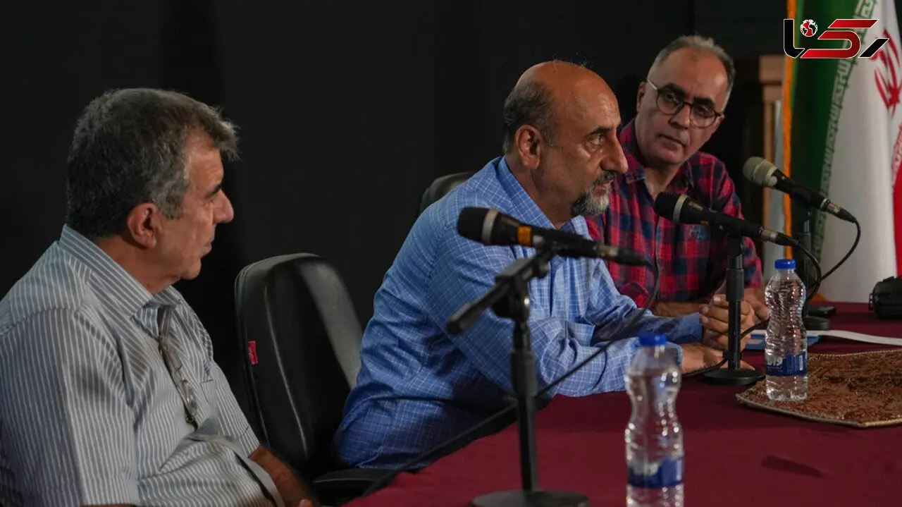نقد، یک بازی زیبا بین یک منتقد و یک هنرمند است