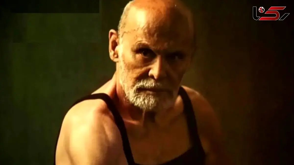 عکس| سفر زمان؛ «جمشید هاشم پور» 47 ساله در کنار دخترانش «ساناز و الناز»