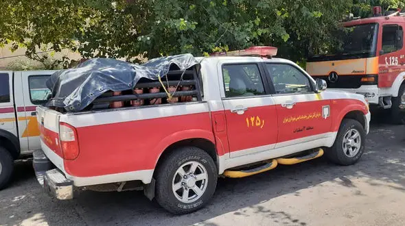 این فیلم را ببینید عمق فاجعه را درک می کنید / گریه های مردانه در آتش سوزی جنگل خائیز