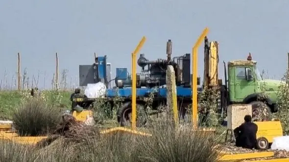 بزرگترین تقابل الیگارش‌های شبه‌سرمایه‌دار با فعالان محیط زیست در میانکاله/ سایه مخرب مردی با دو کد ملی بر آسمان میانکاله