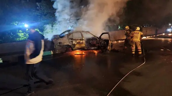 پیدا شدن یک جسد راز یک تصادف را پیچیده کرد / ساعت 3 بامداد در بزرگراه همت رخ داد + تصاویر