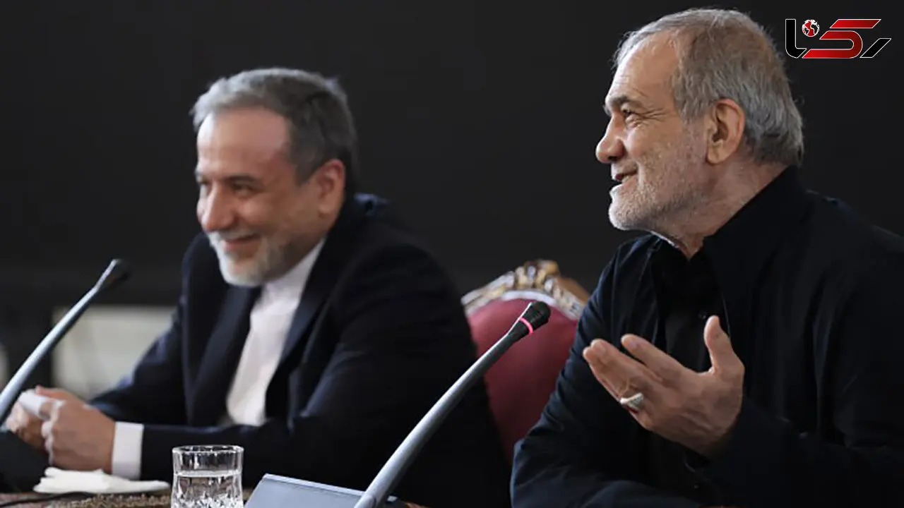 خنده‌های زیرپوستی عراقچی هنگام شنیدن سخنان پزشکیان  / پزشکیان : وقتی نماینده بودم خیلی‌ها من را تحویل نمی‌گرفتند+ فیلم