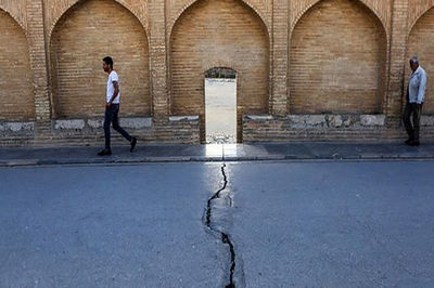 تخلیه یک شهرک مسکونی اصفهان به دلیل فرونشست