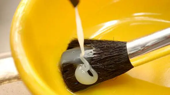 قلم موهای آرایشی را حتما به این روش بشویید