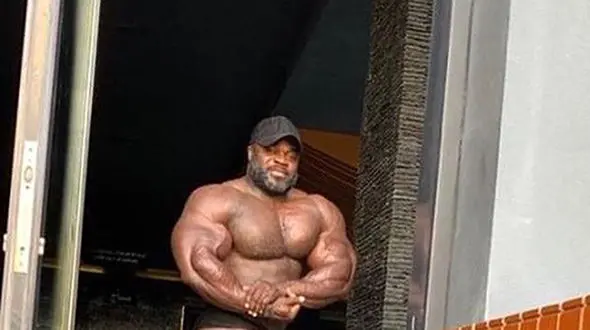 برندون کری در صف اول نبرد برای  کسب عنوان بهترین بدنساز جهان 