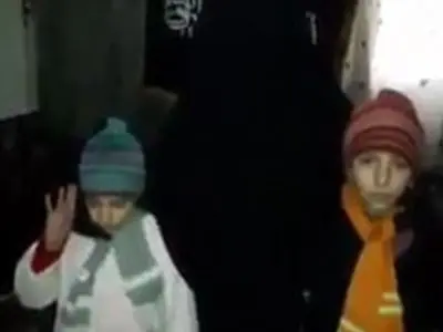 فیلم اقدام تاسفبار زن وشوهر با دو دختر 7 و 9 ساله شان /  جگرتان می سوزد بخاطر بچه های بی گناه