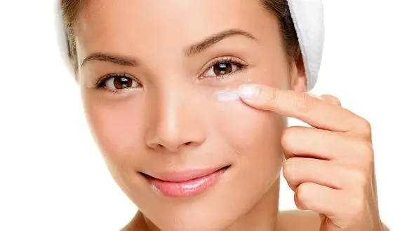 تکنیک های جوان ماندن دور چشم