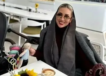 عکس/ رونمایی مینا مختاری، همسر باسلیقه بهرام رادان، از سرویس چایخوری عصرانه شیک و خاصش / اینهمه زیبایی اونم یه جا!