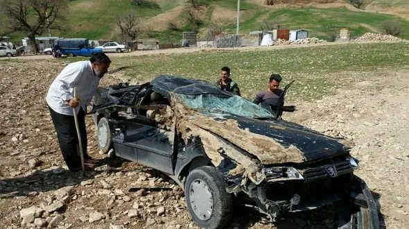 مسافر 3ساله نوروزی در جاده های ایلام پرکشید / حال پدر او نیز وخیم است + عکس