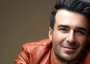 عکس / رونمایی یوسف تیموری از مادر مهربون و خاله جوانش/ چه خانواده قشنگ و صمیمی