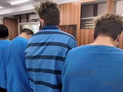 انهدام باند کلاهبرداری 300 میلیاردی پیش‌فروش خودرو / متهم اصلی در زاهدان دستگیر شد