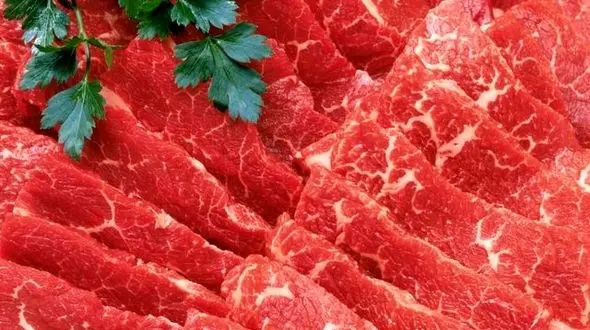 ادامه گران‌فروشی گوشت قرمز در بازار